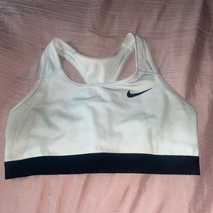 White nike sports bra
